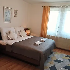 Orient Apartmanhaz Апарт-отель